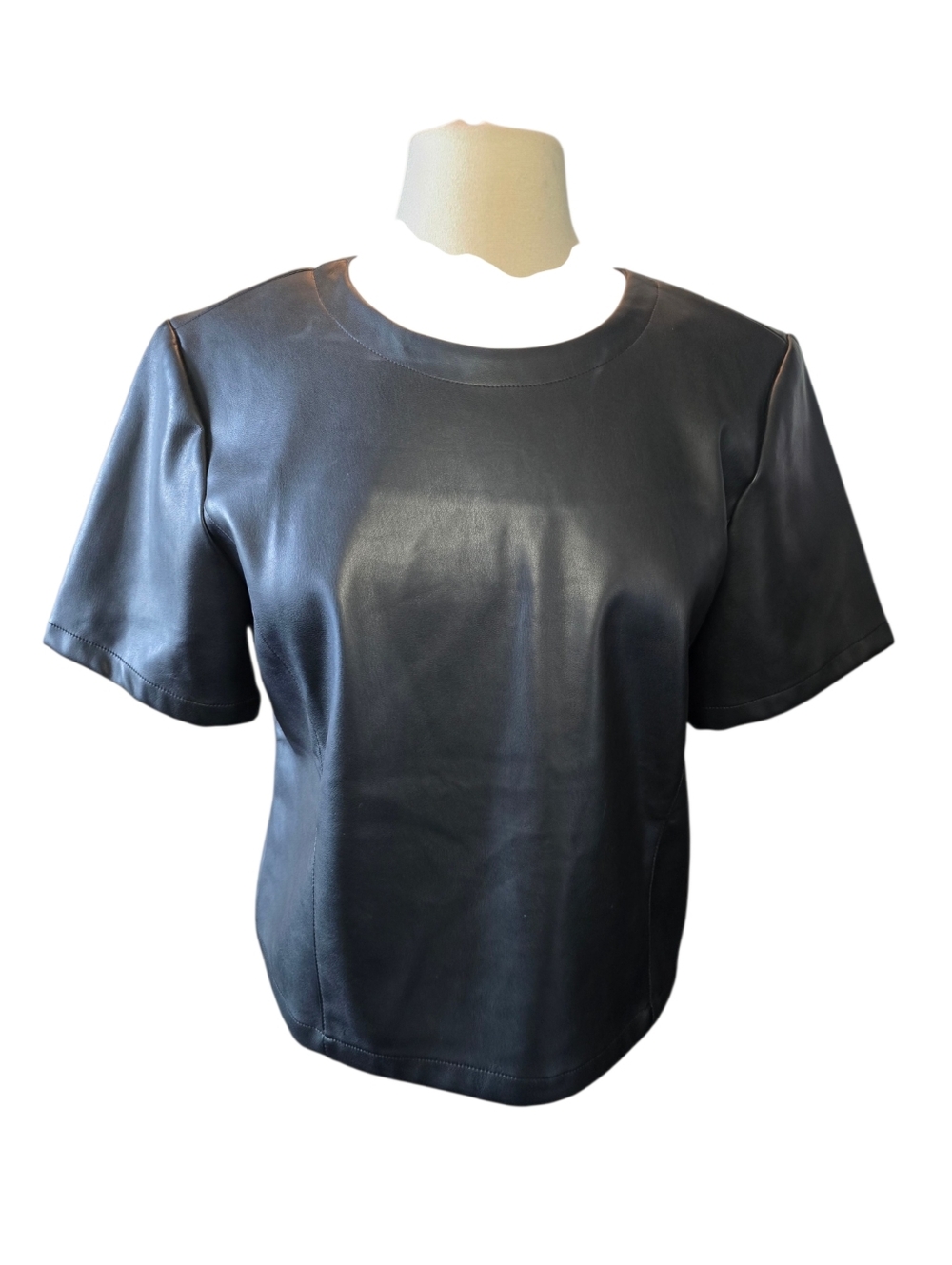 Evereve Black Faux Leather Top Short Sleeve Size Medium